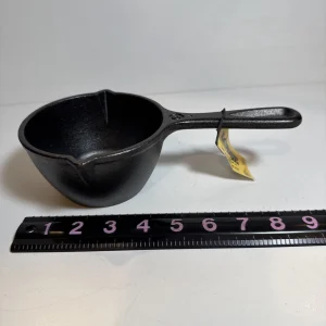 Lodge Cast Iron Melting Pot, Pre-Seasoned, 15-Ounce